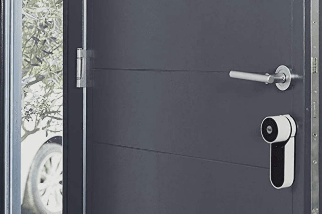 Yale ENTR Smart Door Lock Specifications 