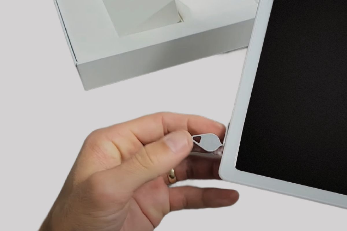 Can You Put A Sim Card In A Samsung Galaxy Tab A7 Tablet? TECH GURU GUY