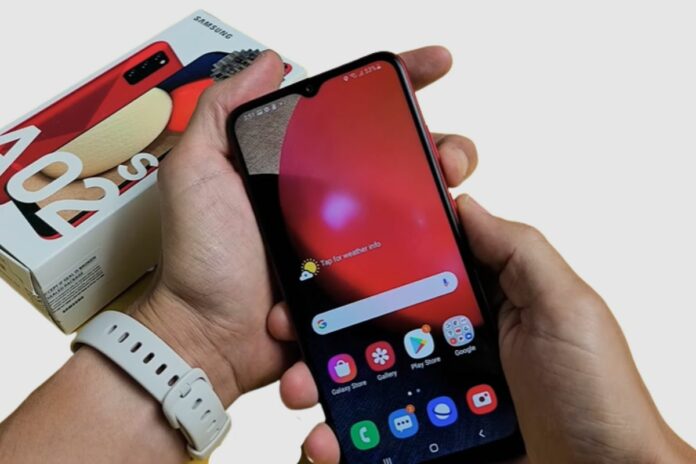 How to Take a Screenshot with the Samsung Galaxy A02S (2)